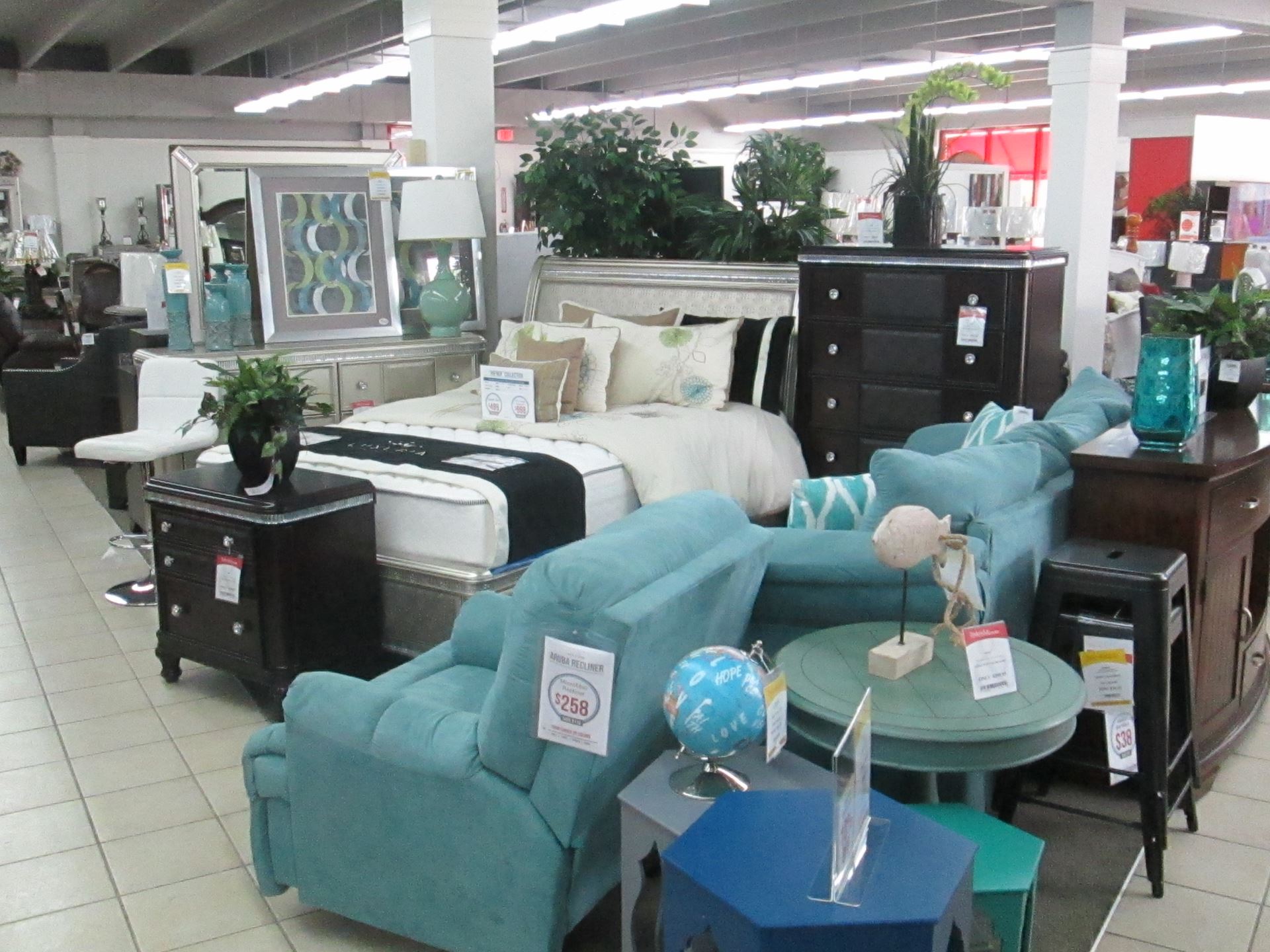 Home Decor & Furniture Store  At Home Palm Beach Gardens FL