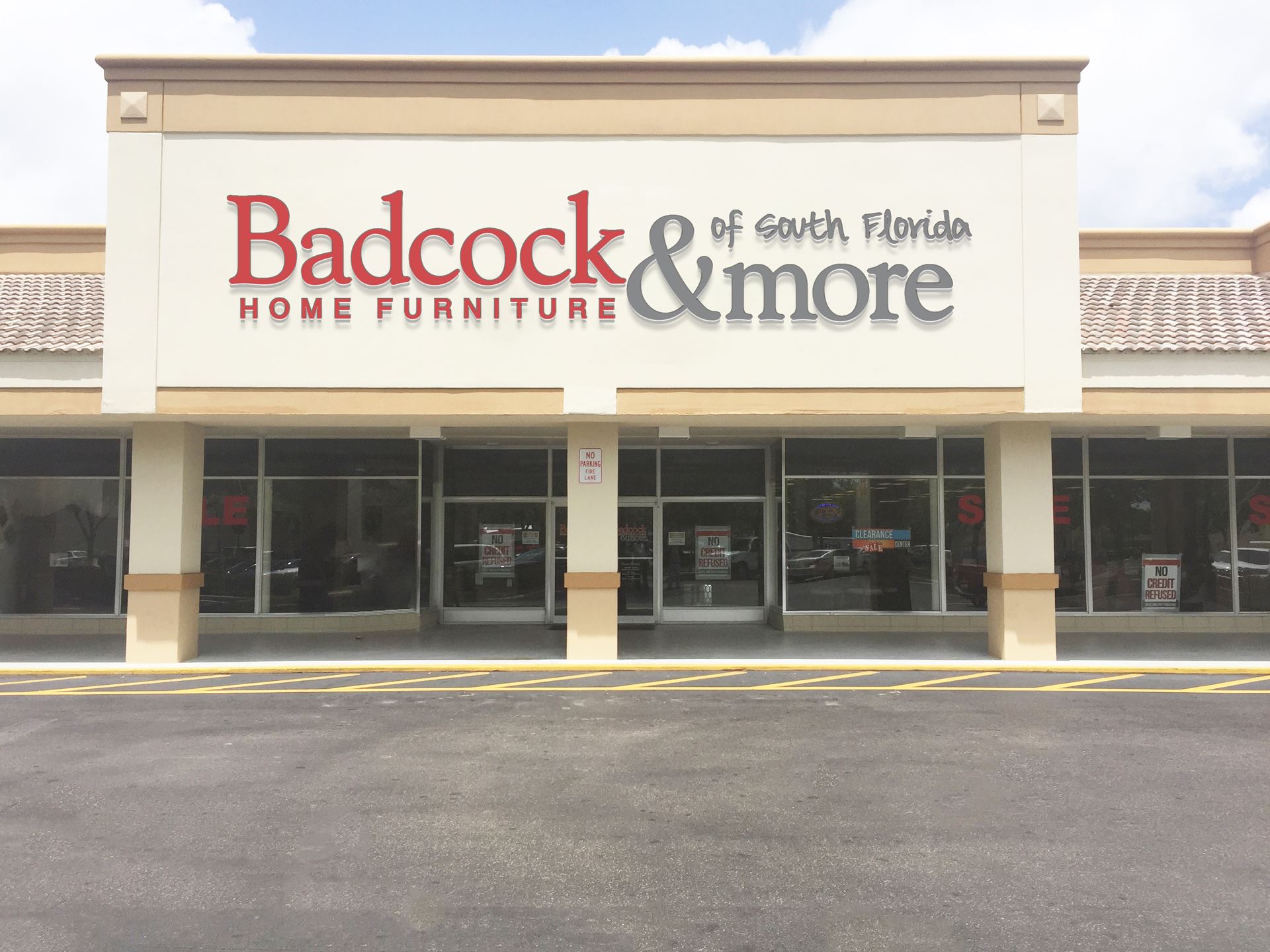 Hom furniture deals stores near me