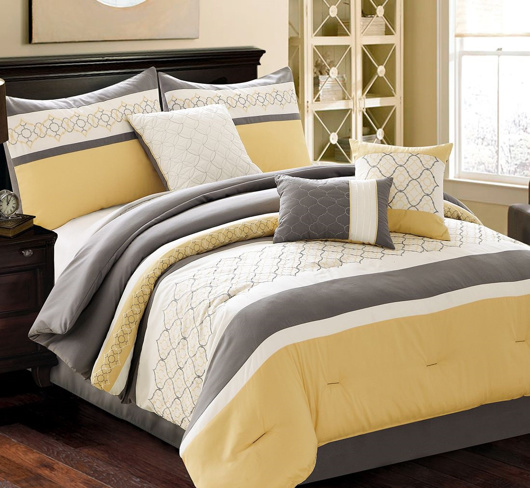 Picture of Vermont Yellow Queen 7PC Comforter Set