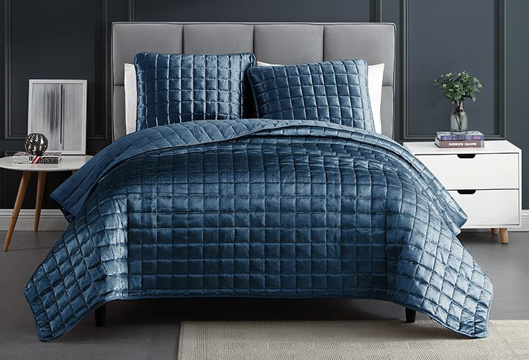 Picture of Luxe Blue Queen 3 PC Quilt Set