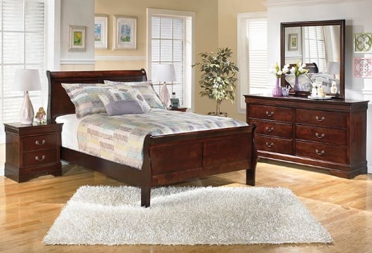 Picture of Alisdair Cherry 3 PC Queen Sleigh Bed