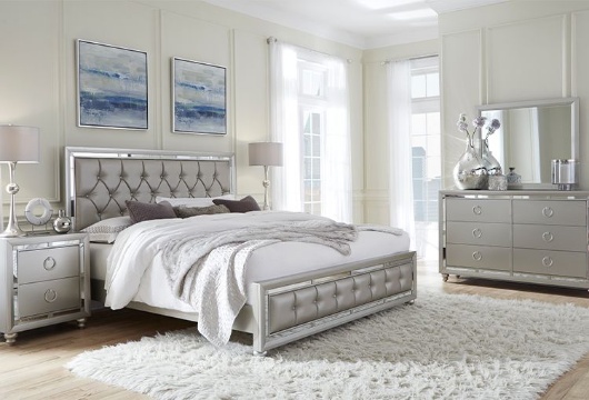 Picture of Riley Silver 5 PC Queen Bedroom