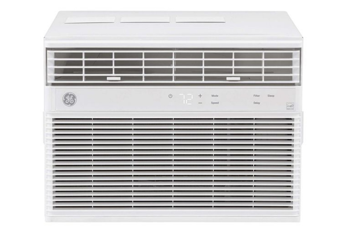 Picture of GE 18000 BTU Heat/ Cool Window Air Conditioner 