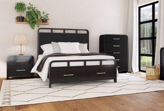 Picture of Ridgemont Black 3 PC Queen Storage Bed