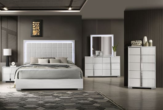 Picture of Stardust White 5 PC King Bedroom