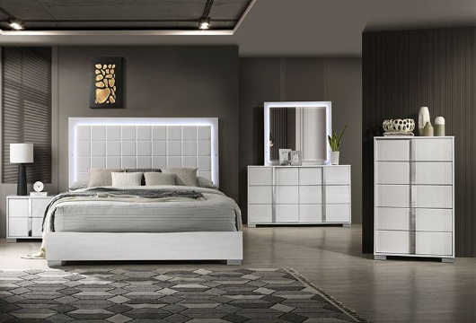Picture of Stardust White 3 PC Queen Bed With LED Lights